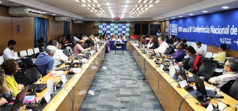 Arquivo:Plenário do conselho nacional de Saúde.jpg